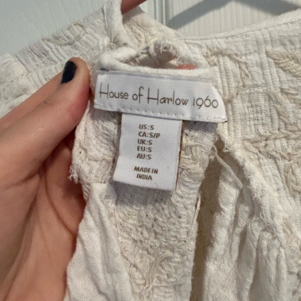 House of Harlow White lightweight 3/4 length sleeve cream accent Like New Small - Picture 6 of 6